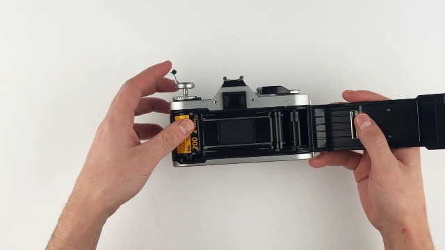 Amazon.com : Canon AV-1 35mm SLR Camera with Canon FD Mount Lens