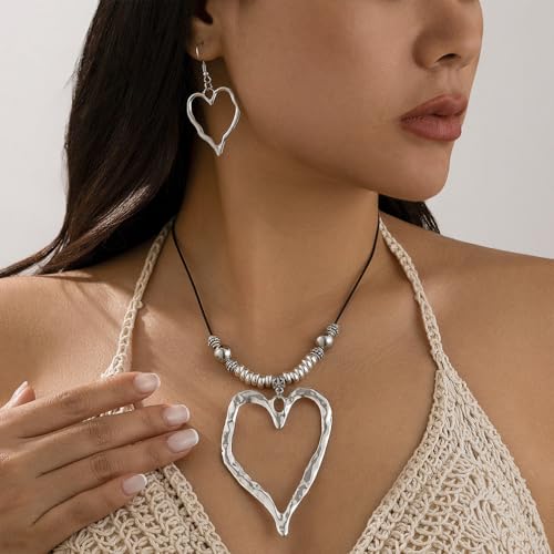 Boho Large Heart Necklaces Earrings for Women, Chunky Big Love Hearts Pendant Beaded Rope Necklace Earring Vintage Y2k Statement Cowgirl Western Jewelry Gifts2