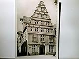  Rostock. Giebelhaus in der Kistenmacherstraße erbaut 1601. Alte, seltene AK s/w Ro 29. Gebäudeansicht Alte Ansichtskarte / Postkarte s/w, Format ca 10,5 x 15 cm, ungelaufen, kleinere Gebrauchsspur ...