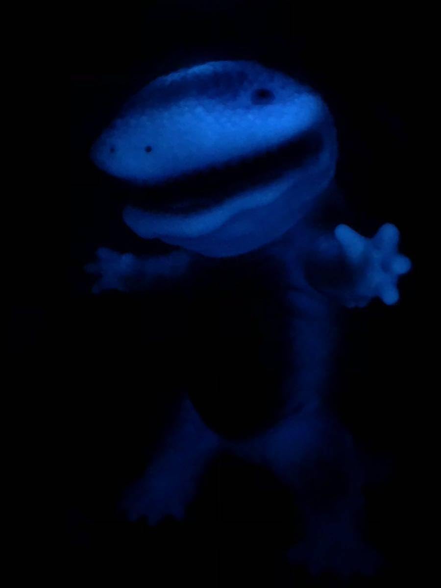 大サンシロー ブルー 蓄光 ピコピコ怪獣シリーズ GID ソフビ one