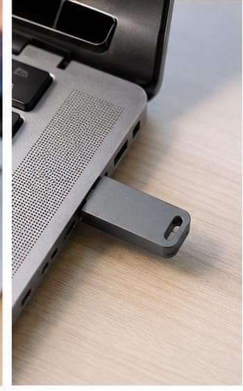 Image of Compact Metal USB Flash Drive, Space Grey, with Keyring, Portable Storage for Laptop and PC