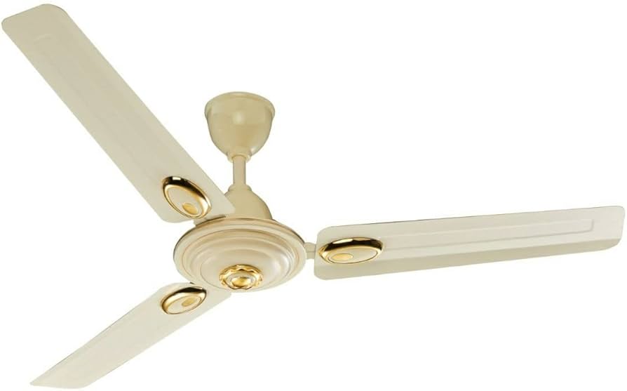 Uchtasi it uslubida turishadi va navbatma-navbat sikishadi Yapon porno kostyumlar