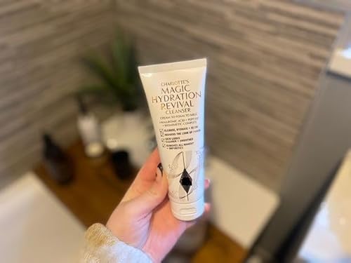 Charlotte Tilbury Charlotte'S Magic Hydration Revival Cleanser | 30Ml