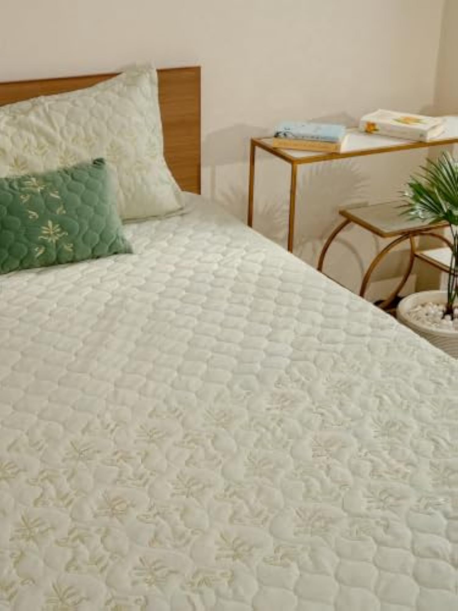 Embroidered King Size Double Bedspread with Pillow & Cushion Covers