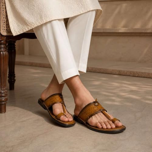 Image of Men's Kolhapuri Chappals Ethnic Slippers For Men Traditional Kolhapuri Sandals Casual Flip Flops For Men