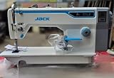Jack Máquina de Costura Reta Direct Drive F6, 550W, com Mesa Completa e Rodinhas- 110v