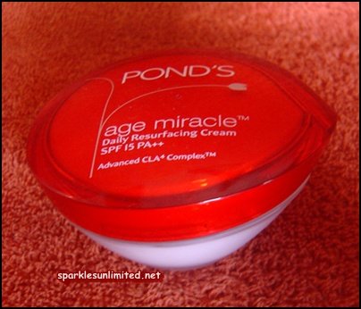 Ponds Age Miracle Daily Resurfacing Cream SPF15-50ml