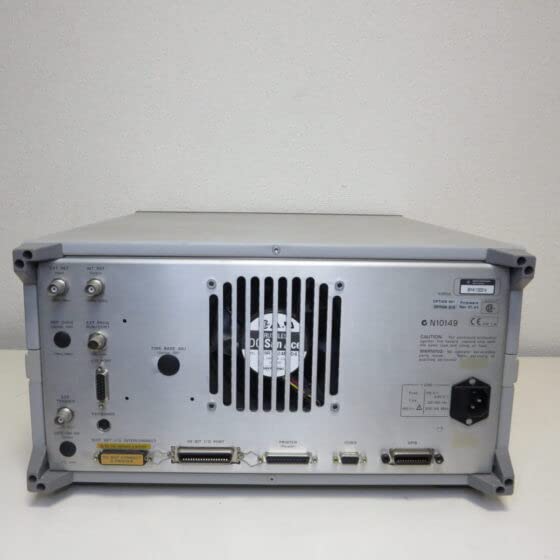 Orqa view Keysight 4395A analizatorining turli portlarni ko'rsatishi