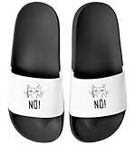 Farbenfroher Fußspaß für alle! Langweilige Latschen waren gestern! Bestelle jetzt deine individuellen und bunt bedruckten Badelatschen. Mit den witzigen Hausschuhen bringst du nicht nur Farbe ins Badezimmer, sondern auch ein Schmunzeln auf jedes Gesicht