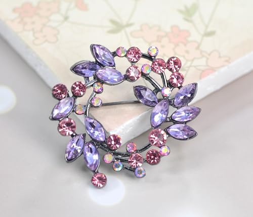 Image of Gyn&Joy Clear Crystal Rhinestone Floral Wreath Pin Brooch BZ005