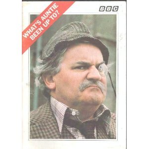 Paperback What's Auntie Been Up to? Book