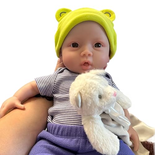 YIQI 18.5 inches Full Silicone Newborn Baby Doll not Vinyl Soft Silicone Baby Lifelike Reborn Doll Present Collectible Washable (Tan)