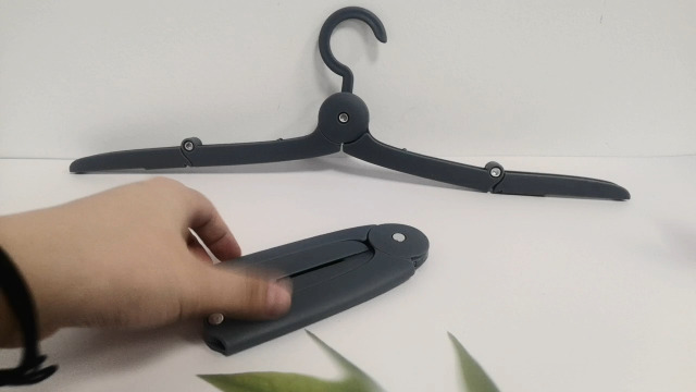 Cintres Pliants De Voyage - Léger, Résistant Et Peu Encombrant - Lot De 9 - Idéal Valise Et Rangement