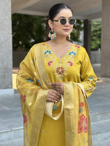 Image of VredeVogel Women's Viscose Silk Blend Straight Kurta Pant Set with Printed Dupatta for Festive & Casual Ethnic Kurta Sets