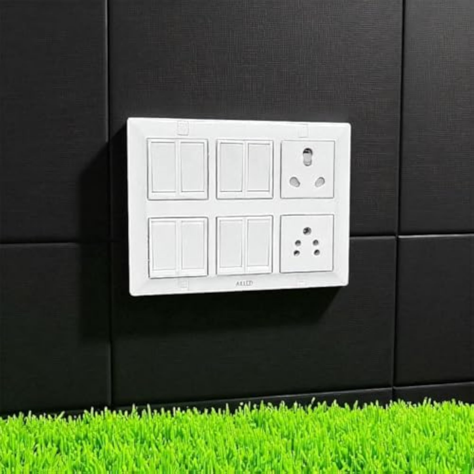 12 Modular Switch Panel with 7 Switches and Sockets
