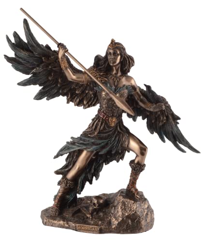 Morrigan Reine fantôme déesse celtique de la naissance bronzée + lance debout par Veronese