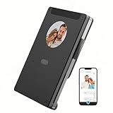 Écran E-Ink personnalisable - Personnalisez votre style. Montrez votre personnalité avec un écran E-Ink personnalisable. Qu'il s'agisse de photos de famille, de citations motivantes ou de contacts importants, cet écran vous permet de vous démarquer. C'est l'accessoire parfait pour les rendez-vous, les fêtes ou même les réunions d'affaires.