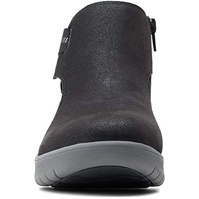 Clarks womens Adella CoveAnkle Boot