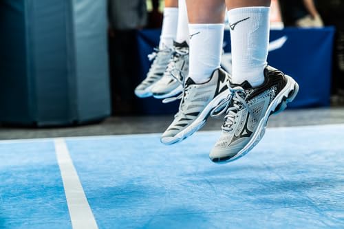 Image of Mizuno Women's Lightning Z5 Volleyball Shoe