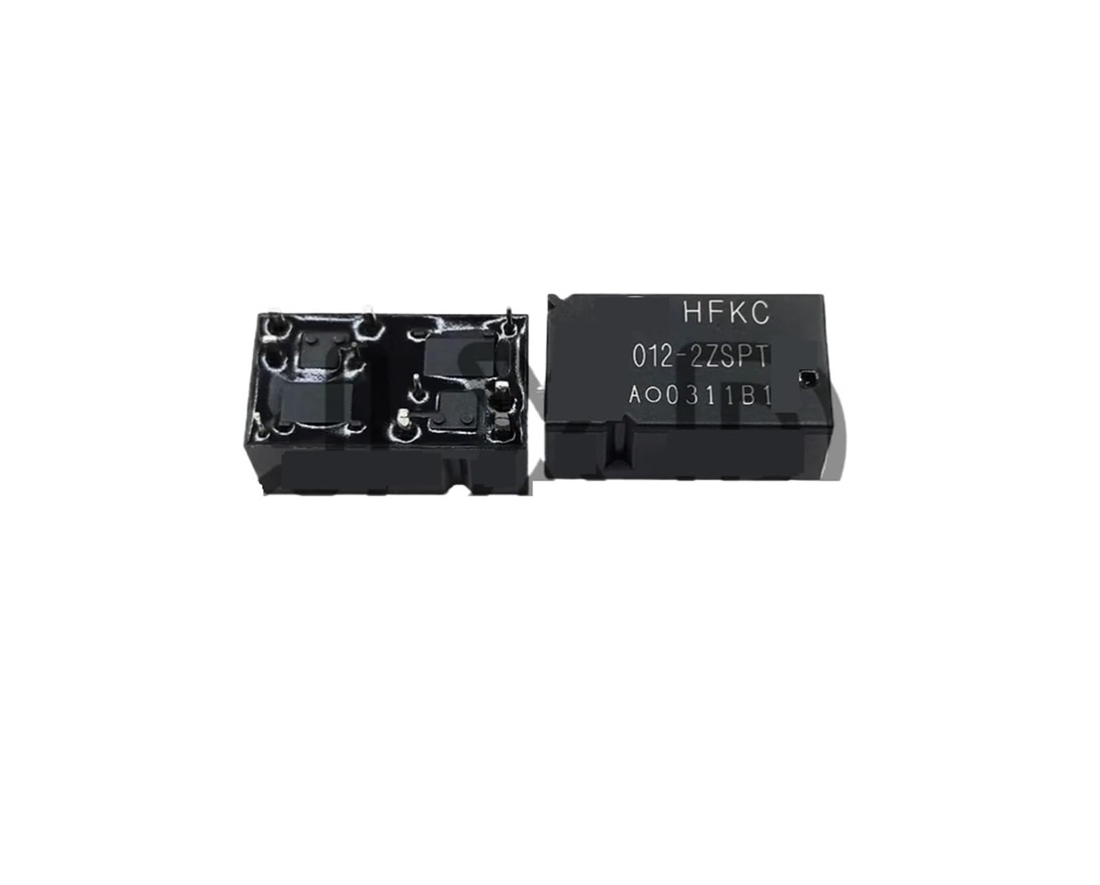 Relé HFKC 012 2ZSPT con doble conmutación estable de 12V y 10 pines