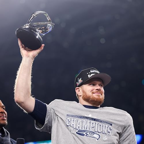 Madel stands up and drops out, a bitter Super Bowl matchup, Bite of the Night and Headlines Podcast Por  arte de portada