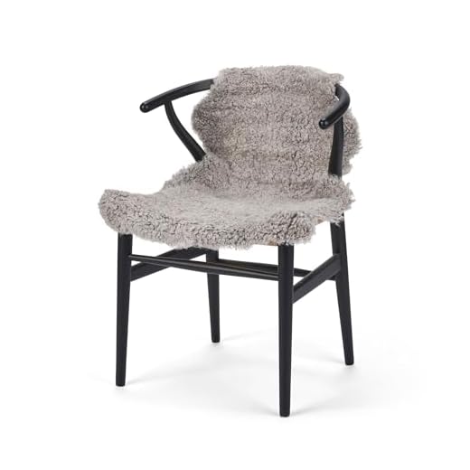 Nordic Sheep Lammfell Kurzhaar 90x60 cm | Lammfell Echt für das Sofa, den Stuhl oder rund um den Esstisch | Jedes Teppich ist EIN Unikat und von der Natur geschaffen | Farbe: Hellgrau