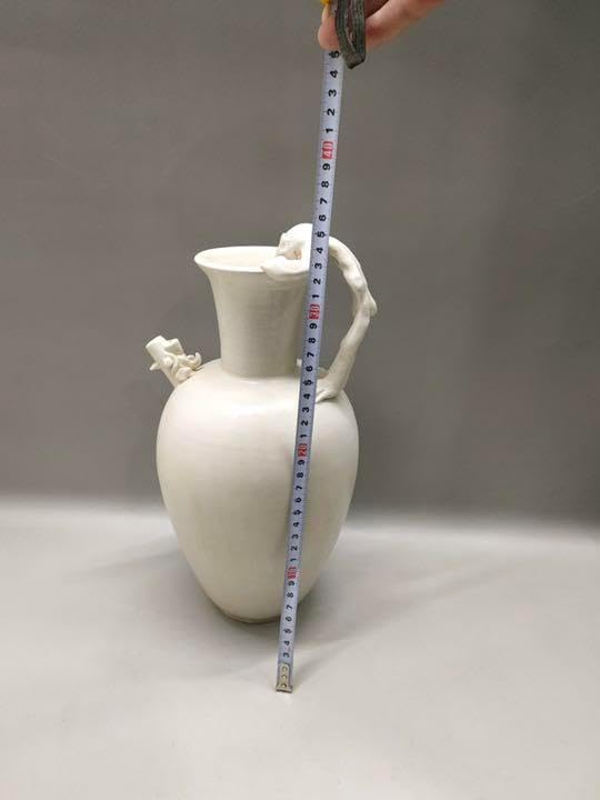 邢州窯唐時代白磁獅柄大執壺水注陶芸骨董品邢州窯唐時代白磁獅柄大執壺