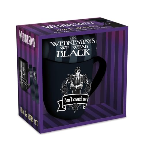 Ensemble tasse et chaussettes Mercredi noir goodies pour fans