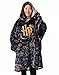 Produktbild Harry Potter Damen tragbarer Decken-Hoodie | Grauer Kapuzenpullover für Erwachsene mit Hogwarts-Grafik im Allover-Print | Einheitsgröße, Sherpa-gefütterte Loungewear mit Taschen