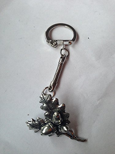 C24 feuilles de chêne fin en étain anglais fait à la main sur un porte-clés en prideindetails forme de serpent avec emballage cadeau fait main à sheffield