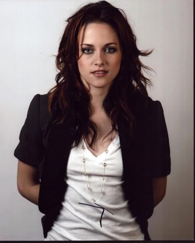 Posterazzi Kristen Stewart In White Shirt And Short Sleeve Blazer