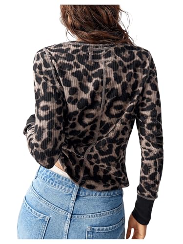 SweatyRocks Women's Leopard Print Tops Crew Neck Long Sleeve Underscrub Fitted Shirt Fall Outfits2