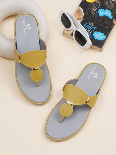 Image of Women's Elevate Comfort Flat Sandals Cushioned Adjustable & Stylish Slip-Resistant Design For Girls /Ladies
