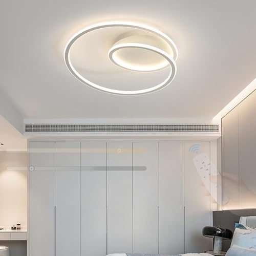 Lampe de plafond moderne et télécommandée pour varier la lumière