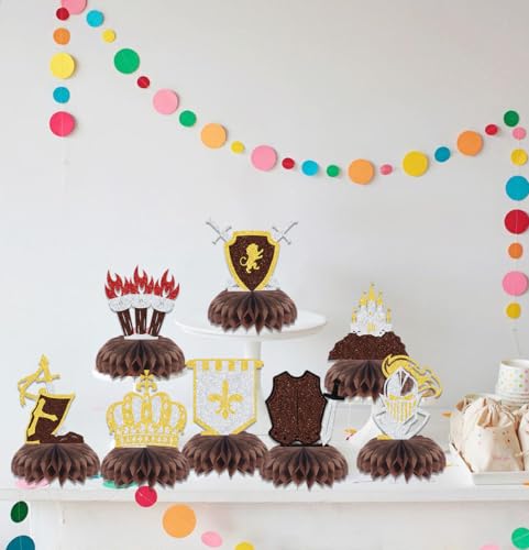Caballeros medievales con escudo de pared de piedra para solucionar la decoración de tu bautizo 5