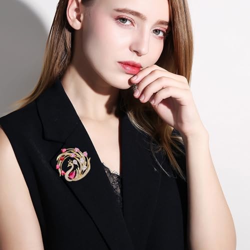 Image of Exquisite Rhinestone Peacock Brooch Pin for Women Girls Gold Plated Fashion Red Green Crystal Bird Animal Brooches Lapel Pins Elegant Dress Accessories Christmas Thanksgiving Birthday Jewelry Gift Souvenir