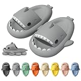 Vertvie Unisex Hai Hausschuhe, Damen Badeschuhe, Herren Shark Slippers, rutschfest Cloud Slides, Open Toe Strand Soft Badelatschen, Shark Badeschlappen, Niedliche Cartoon Sandalen(38-39，Hellgrau