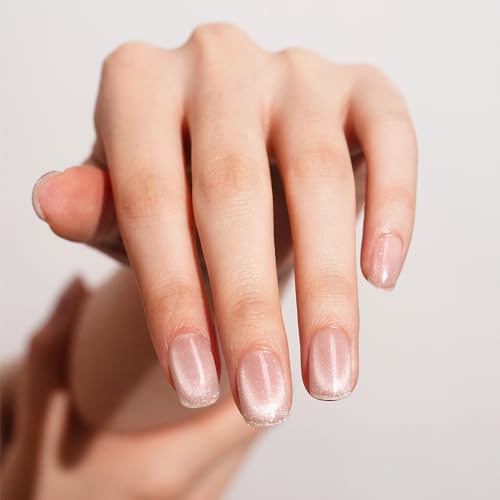 Uñas de gel semicuradas para solucionar el esmalte descascarillado 2