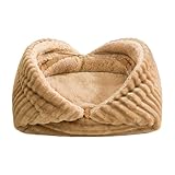 Solution de Repos Confortable : des parois hautes anti-courant d'air à une structure de support pour la tête et les pattes, cette maison pour chat forme un espace accueillant où les félins peuvent profiter de siestes paisibles et confortables dans leur position préférée en boule. Elle optimise la chaleur et le bien-être, offrant un abri sécurisé pour des moments de détente prolongés, adapté aux habitudes de sommeil des chats.