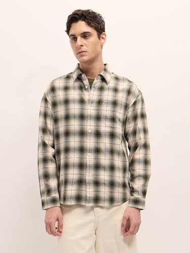 Image of THE BEAR HOUSE Men's Checked Tailored Fit Formal Shirt