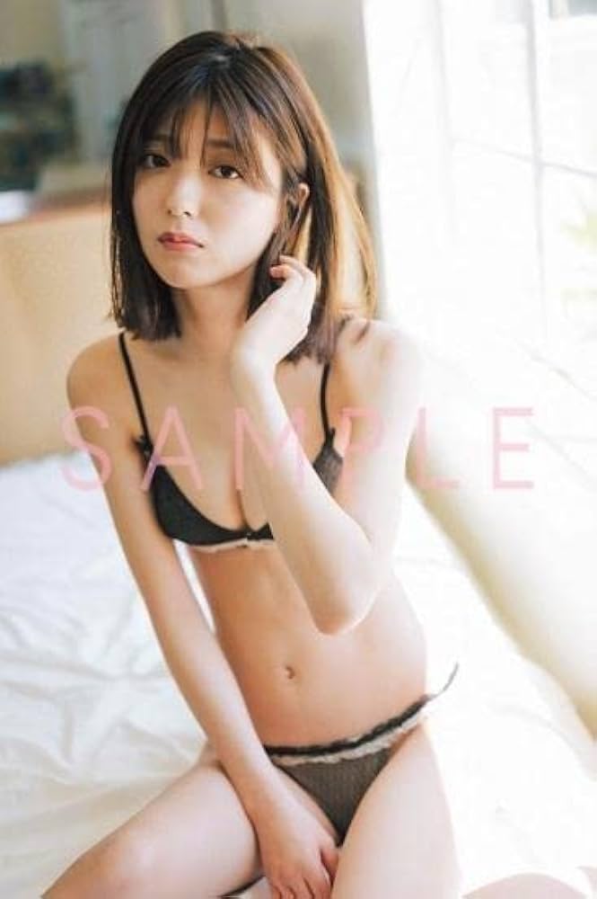 Amazon.co.jp: 工藤美桜 サイン入りアクリル額装ポスター 写真パネル 