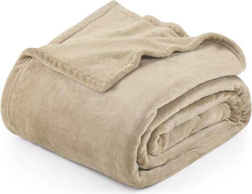 Couverture polaire camel idéale pour cocooning sur lit simple ou canapé