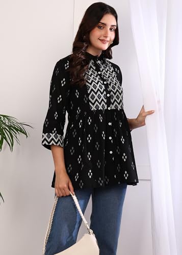 Image of Yash Gallery Women Cotton Regular Fit Geometric Print Hip Length 3 /4th Sleeve Collared Neck Short Kurti