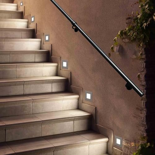 Rampes d'escalier murales pour sécuriser l'accès au jardin en hiver