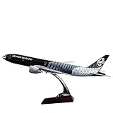 Material: Metall, Artikel: dekoratives Modellflugzeug