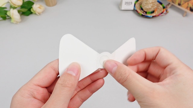 Gejoy 60 Pieces Photo Booth Props DIY Kit Graduation Funny Selfie Props Accessories for Wedding Prom Party Supplies Favors with Mustache on a Stick, Hats, Glasses, Mouth, Bowler, Bowties