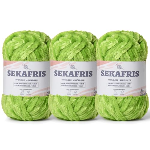 Image of Fuzzy Chunky Chenille Yarn for Crocheting,Soft Plush Yarns for Hand Knitting,Bulky 3x100g(3x49.2 yd) Baby Blanket Yarn for Crocheting Amigurumi,Crochet Fluffy Velvet Yarns (Emerald Green)