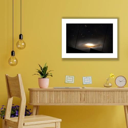 Impression d'art mate NGC 3190 Hubble par Spiffing Prints en taille Medium - 2