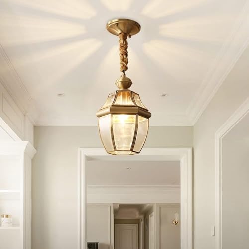 Lustre créatif en laiton et verre pour revivre le charme des verrières d'antan