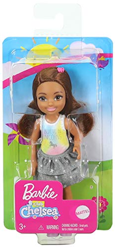 Barbie GHV63 - Chelsea Puppe (brünett) mit „I believe in unicorns“-Motiv, ca. 15 cm, für Kinder von 3 bis 7 Jahren – Bild 7